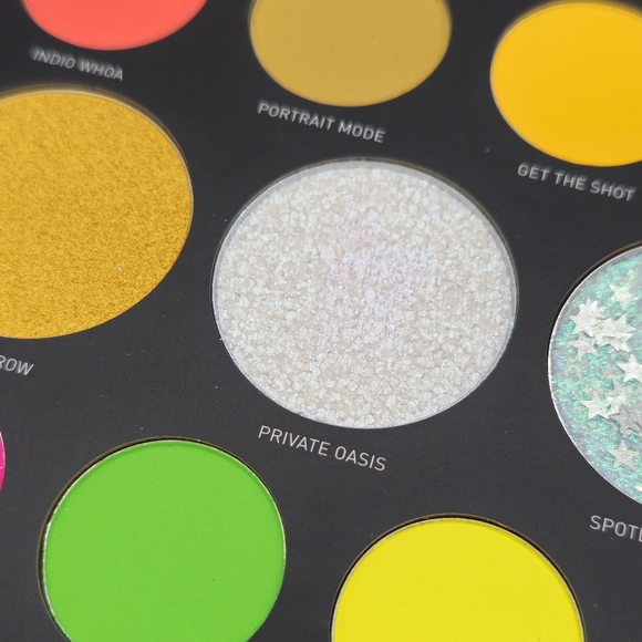 Morphe x Saweetie 24A Artist Pass Artistry Eyeshadow Palette - Picture 4 of 7